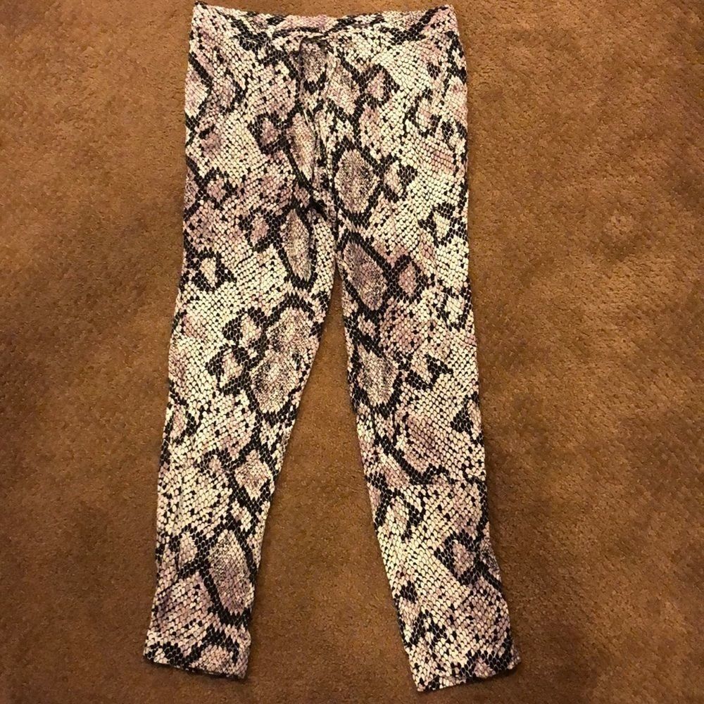 Chaser Black &White Python-Like Design Pants